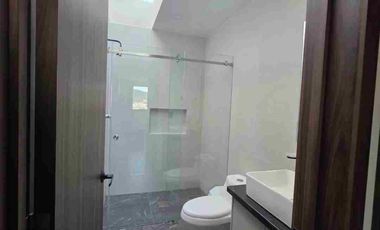 SUPER PRECIO DE OPORTUNIDAD  CASA EN VENTA EN LOMAS CON RECÁMARA EN PLANTA BAJA.