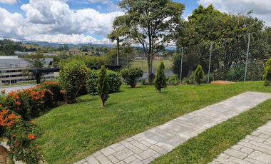 VENTA DE ESPECTACULAR FINCA, A 15 MINUTOS DEL AEROPUERTO, RIONEGRO, ANTIOQUIA
