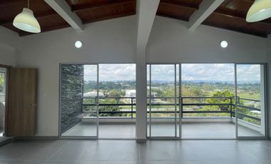 VENTA DE ESPECTACULAR FINCA, A 15 MINUTOS DEL AEROPUERTO, RIONEGRO, ANTIOQUIA