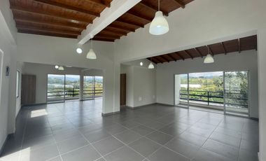 VENTA DE ESPECTACULAR FINCA, A 15 MINUTOS DEL AEROPUERTO, RIONEGRO, ANTIOQUIA
