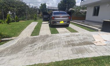 VENTA DE ESPECTACULAR FINCA, A 15 MINUTOS DEL AEROPUERTO, RIONEGRO, ANTIOQUIA