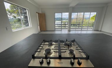VENTA DE ESPECTACULAR FINCA, A 15 MINUTOS DEL AEROPUERTO, RIONEGRO, ANTIOQUIA