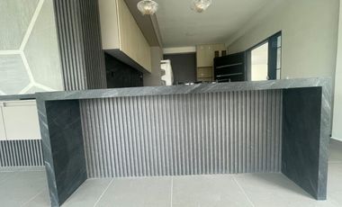 VENTA DE ESPECTACULAR FINCA, A 15 MINUTOS DEL AEROPUERTO, RIONEGRO, ANTIOQUIA