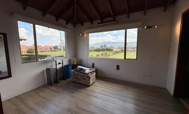 VENDO CASA CAMPESTRE EN CHIA