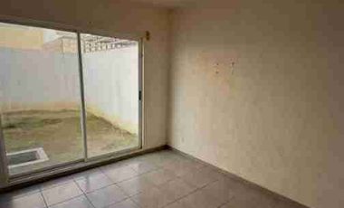 SE VEJDE DEPARTAMENTO EN CONDOMINIO CON ALBERCA LISTO PARA ENTREGSR, DOCUMENTOS EN REGLA