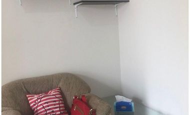 Springlake Studio Furnished Basella vie Pool di Summarecon, Bekasi *r1322azhi