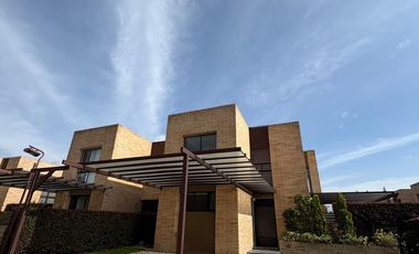 VENDO CASA CAMPESTRE HACIENDA SAN LUIS - CAJICA