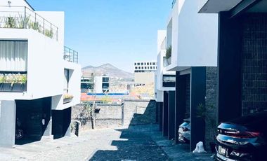 Venta de casa en privada  en la 6a sección de lomas verdes Naucalpan