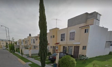 CASA EN REMATE BANCARIO EN FRACC VILLA FONTANA EN SAN PEDRO TLAQUEPAQUE