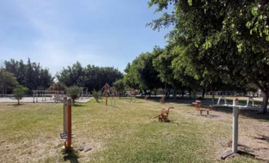 CASA EN REMATE BANCARIO EN FRACC VILLA FONTANA EN SAN PEDRO TLAQUEPAQUE