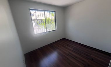 Casa recién remodelada cerca de Metro