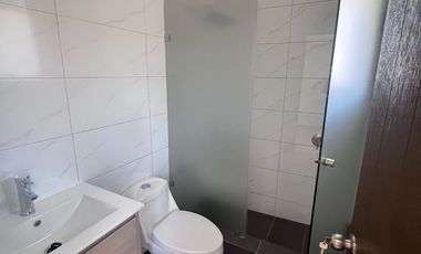 Casa recién remodelada cerca de Metro