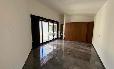 casa en venta en lagos del sol Cancún