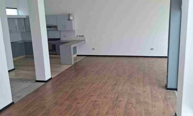 Bonita casa en renta en Lomas de Angelópolis