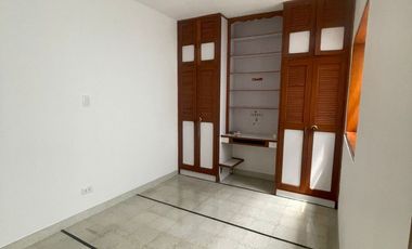 Venta casa amplia Medellín Estadio