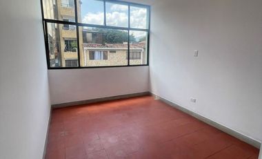 Venta casa amplia Medellín Estadio