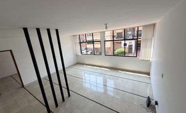 Venta casa amplia Medellín Estadio