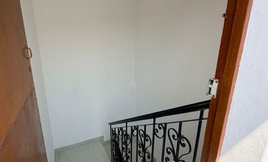 Venta casa amplia Medellín Estadio