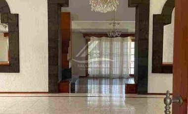 RESIDENCIA DE OPORTUNIDAD EN VENTA ESPECTACULAR Y DE LUJO  FCO del RINCÓN GTO