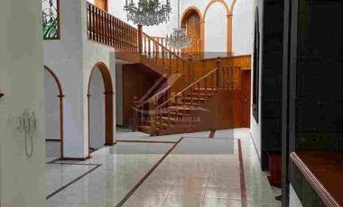 RESIDENCIA DE OPORTUNIDAD EN VENTA ESPECTACULAR Y DE LUJO  FCO del RINCÓN GTO