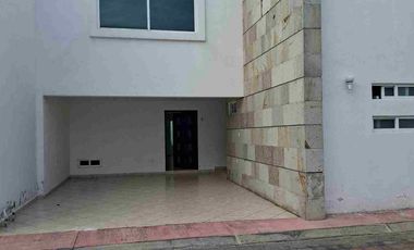 Bonita casa en renta en La Loma Zavaleta