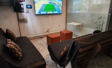 CASA EN VENTA CON USO DE SUELO MIXTO EN LADRON DE GUEVARA