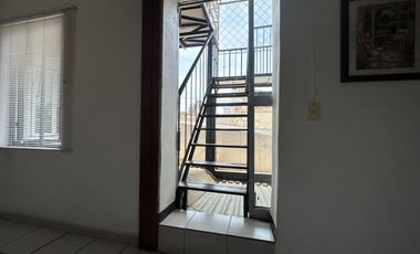 CASA EN VENTA CON USO DE SUELO MIXTO EN LADRON DE GUEVARA