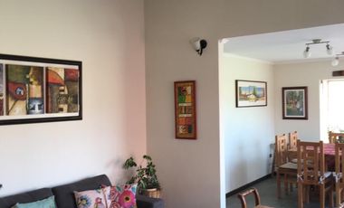 Venta hermosa casa en amplia parcela plana en Condominio Consolidado, ubicado en Limache