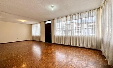 ARRIENDO DEPARTAMENTO DE 3 DORMITORIOS BARRIO LA FLORIDA QUITO