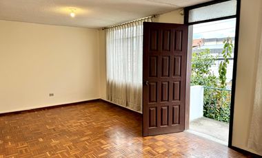 ARRIENDO DEPARTAMENTO DE 3 DORMITORIOS BARRIO LA FLORIDA QUITO