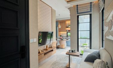 Rumah Baru Mewah Full Smart Home Desain Klasik Mediterania di Grand Wisata, Lokasi Strategis 1 Menit dari Pintu Tol dan Mall Living World Bekasi – DP 0% & Subsidi Biaya KPR