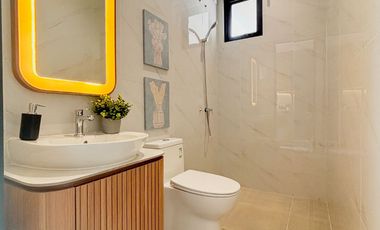 Rumah Baru Mewah Full Smart Home Desain Klasik Mediterania di Grand Wisata, Lokasi Strategis 1 Menit dari Pintu Tol dan Mall Living World Bekasi – DP 0% & Subsidi Biaya KPR