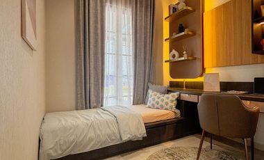 Rumah Baru Mewah Full Smart Home Desain Klasik Mediterania di Grand Wisata, Lokasi Strategis 1 Menit dari Pintu Tol dan Mall Living World Bekasi – DP 0% & Subsidi Biaya KPR