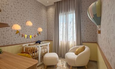 Rumah Baru Mewah Full Smart Home Desain Klasik Mediterania di Grand Wisata, Lokasi Strategis 1 Menit dari Pintu Tol dan Mall Living World Bekasi – DP 0% & Subsidi Biaya KPR