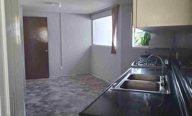 CASA EN RENTA  EN STA CRUZ GUADALUPE CON JARDÍN