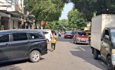 Strategic Shop House for Sale on Jl. A. Yani, Jombang