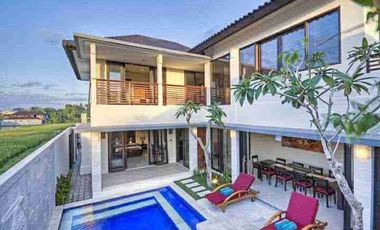 Di jual Vila Mewah Modern dan luas lokasi strategis di Seminyak