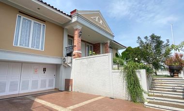 Rumah Terawat Luas 554M² Dalam Komplek Elit Cinere
