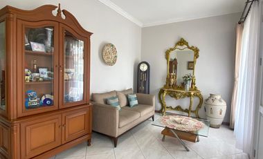 Rumah Terawat Luas 554M² Dalam Komplek Elit Cinere