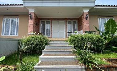 Rumah Terawat Luas 554M² Dalam Komplek Elit Cinere