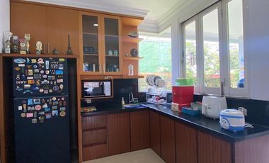 Rumah Terawat Luas 554M² Dalam Komplek Elit Cinere