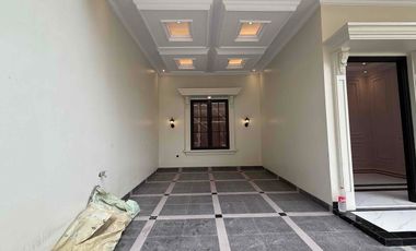 Rumah Siaphuni dengan Rooftop – Lokasi Strategis Jakarta Selatan