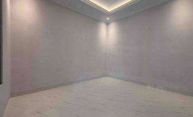 Rumah Siaphuni dengan Rooftop – Lokasi Strategis Jakarta Selatan