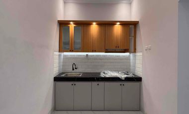 Rumah Siaphuni dengan Rooftop – Lokasi Strategis Jakarta Selatan