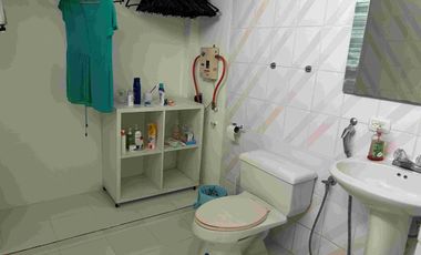 VENTA DE AMPLIA Y BONITA CASA CON PISCINA UBICADA EN SALINAS