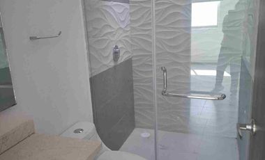 Bonita casa en renta en Lomas de Angelópolis  con opción a 4a recámara