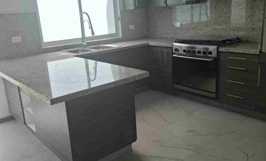 Bonita casa en renta en Lomas de Angelópolis  con opción a 4a recámara