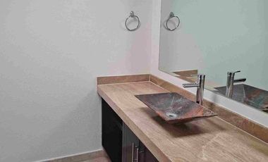 Bonita casa en renta en Lomas de Angelópolis