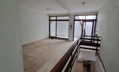 Rumah 3 lt di Tengah Kota Bandung Astana Anyar, Ciateul Dekat RS Immanuel Ref.05263