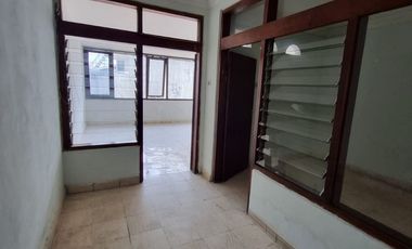 Rumah 3 lt di Tengah Kota Bandung Astana Anyar, Ciateul Dekat RS Immanuel Ref.05263